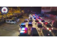 Hatay merkezli 8 ilde ‘Gümrük geçişinde rüşvet’ operasyonunda milyonlarca TL’lik döviz ve silah ele geçirildi