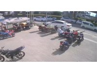 Jandarma trafik aracına çarpıp kaçtılar, yakalanınca ikisi birden ‘aracı ben kullanıyordum’ dediler