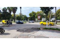 Belediyenin çakıl dökerek kapatmaya çalıştığı çukura takılan kadın hastanelik oldu