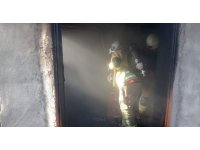 Defne’de ev yangını: 1 kişi dumandan etkilendi