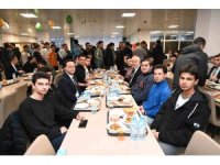 Başkan Başdeğirmen, KYK erkek yurdunda öğrencilerle iftar sofrasında buluştu