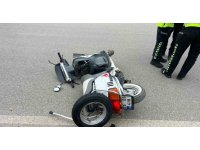 Burdur’da panelvanla çarpışan motosiklet sürücüsü metrelerce savrularak hayatını kaybetti