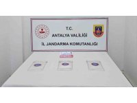 Antalya’da 1 kilo 810 gram uyuşturucu madde ele geçirildi