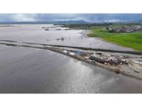 Günlerdir devam eden yağışlı havayla Amik Ovasında binlerce dönüm tarım arazisi sular altında kaldı