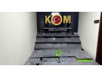 Kolilerden su değil kaçak telefonlar çıktı