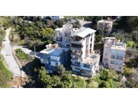 Alanya’da 3 bina tedbir amaçlı tahliye edildi