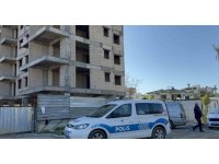 Antalya’da inşaatın 5’nci katından düşen işçi yaralandı