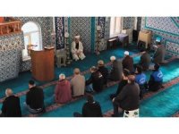 Genç hafızlar Ramazan’da camilerde mukabele okuyor