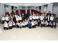 Belediye meclisinde minik misafirler yerel yönetimi yerinde öğrendi