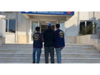 Serik’te çeşitli suçlardan aranan 5 kişi yakaladı