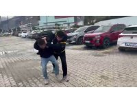 Kadınlar tuvaletinde kabine saklanarak 15 kadının fotoğraf ve videosunu çeken erkek şahıs hayrete düşürdü