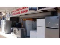 Mersin’de bir esnaf, yardım etmek istediği genç tarafından soyuldu