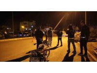 Kasksız sürücüden polise ilginç teklif: "Cezayı bana değil, plakaya yazın"