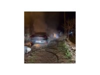 Osmaniye’de park halindeki otomobilde çıkan yangın söndürüldü