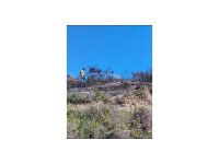 Defne’de çıkan bahçe yangınından alevler yükseldi