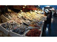 Mersin’de Ramazan’da balık fiyatları düştü, satışlar arttı