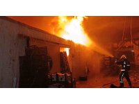 Muz paketleme tesisinde çıkan yangın korku dolu anlar yaşattı