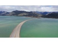 Sel suları altında kalan Antalya-Konya kara yolu yeniden ulaşıma açıldı