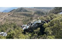 Mersin’de işçi servisi uçuruma yuvarlandı: 3 ölü 11 yaralı