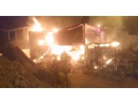 Alevlere teslim olan konteyner yanarak kullanılamaz hale geldi