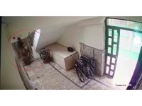 Özel eğitim merkezinin düşmedi dediği otizmli gencin düştüğü anın görüntüleri ortaya çıktı