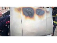 Isparta’da park halindeki Tofaş’ın motor kısmı yandı