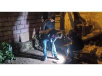 Komşuların tartışması silahlı kavgaya dönüştü: 2 yaralı