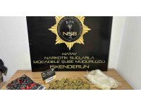 Hafif ticari aracın gizli bölmesinden esrar çıktı