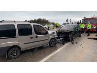 Isparta’da 8 kişinin yaralandığı kaza kamerada