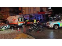 Otomobil ile motosikletin çarpışma anı kamerada: 1 yaralı