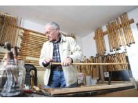 80 yaşında Çukurova kamışlarını sanata dönüştürüyor