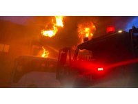 Antalya’da inşaat malzemeleri deposunda yangın