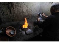 Bakırcılar Çarşısı’nda zamana direnen son ustalar