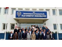 İskenderun’da muhtarlar, huzurlu yaşam için jandarma ve emniyete teşekkür etti