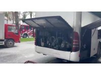 Park halindeki otobüsün motor bölümünde yangın çıktı