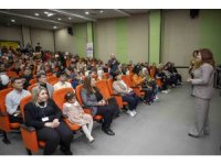 Minik yetenekler sahne aldı, bahar şenliği renkli geçti