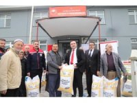 Çeltikçi’de üreticiye aspir tohumu desteği