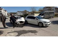 Trafik kazası ucuz atlatıldı, ehliyetini yenilemeyen sürücüye ceza yağdı