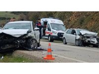 Eğirdir’de zincirleme kazada 3 kişi yaralandı