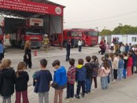 İlkokul öğrencilerinden itfaiye istasyonuna ziyaret