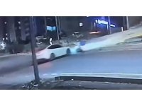 Motosikletliye çarpan otomobil sürücüsü kaçtı