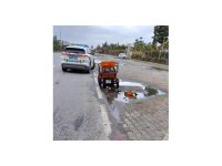 Vinçle çarpışan elektrikli motosikletin Rus uyruklu sürücüsü hayatını kaybetti