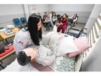 Mersin’de ücretsiz kurslar istihdamın yolunu açıyor