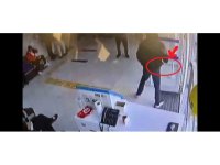 Banka şubesinde satırla gasp girişimi: Maskeli şüpheli kısa sürede yakalandı