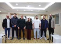 Başkan Vekili Özdemir başpehlivanları ağırladı: "Altın kemeri Antalya’ya getireceğinize inanıyorum"