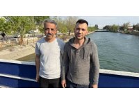 Sulama kanalına düşen çocuğu kurtarmak için zamanla yarıştılar