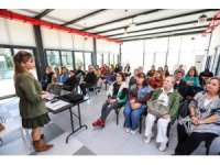 Mersin’de sosyal yaşama katkı sağlayan kurslar yoğun ilgi görüyor