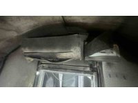 İskenderun’da konteyner yangınında 2 kişi dumandan etkilendi