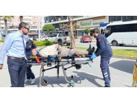 Aynı istikamette ilerlerken çarpışan motosikletlerden biri devrildi: 1 yaralı