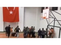 Voleybol turnuvasında 6 öğretmen darp edildi